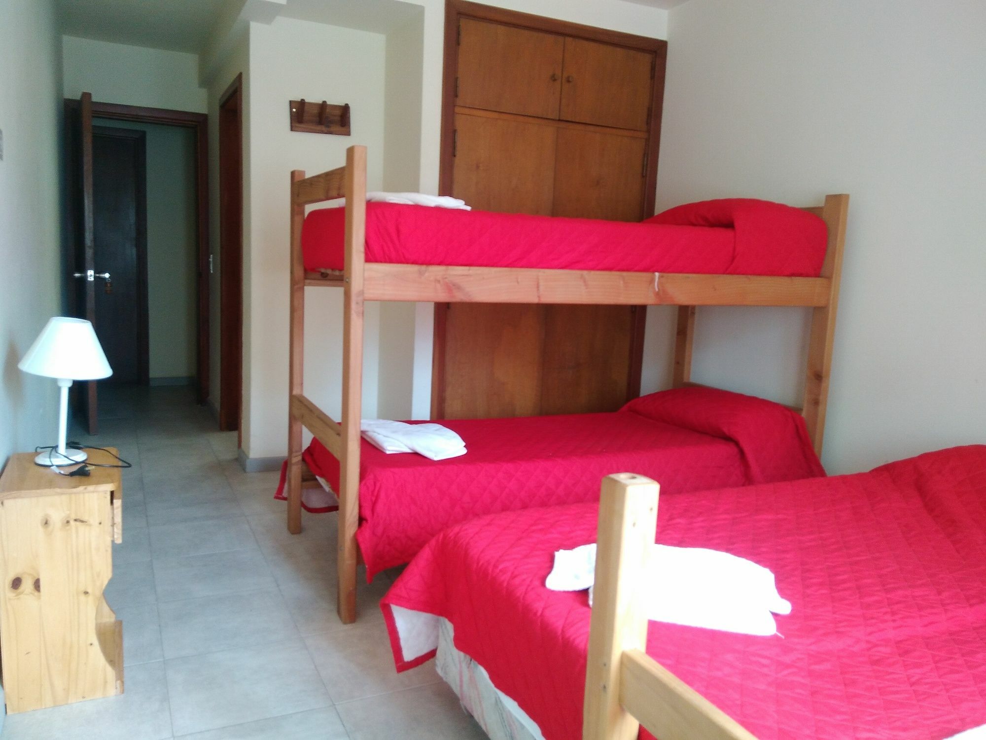 Hostel De La Plaza Amalia San Carlos de Bariloche Kültér fotó